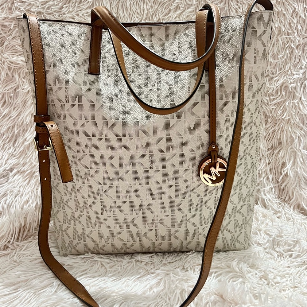 Michael Kors Crossbody Bag